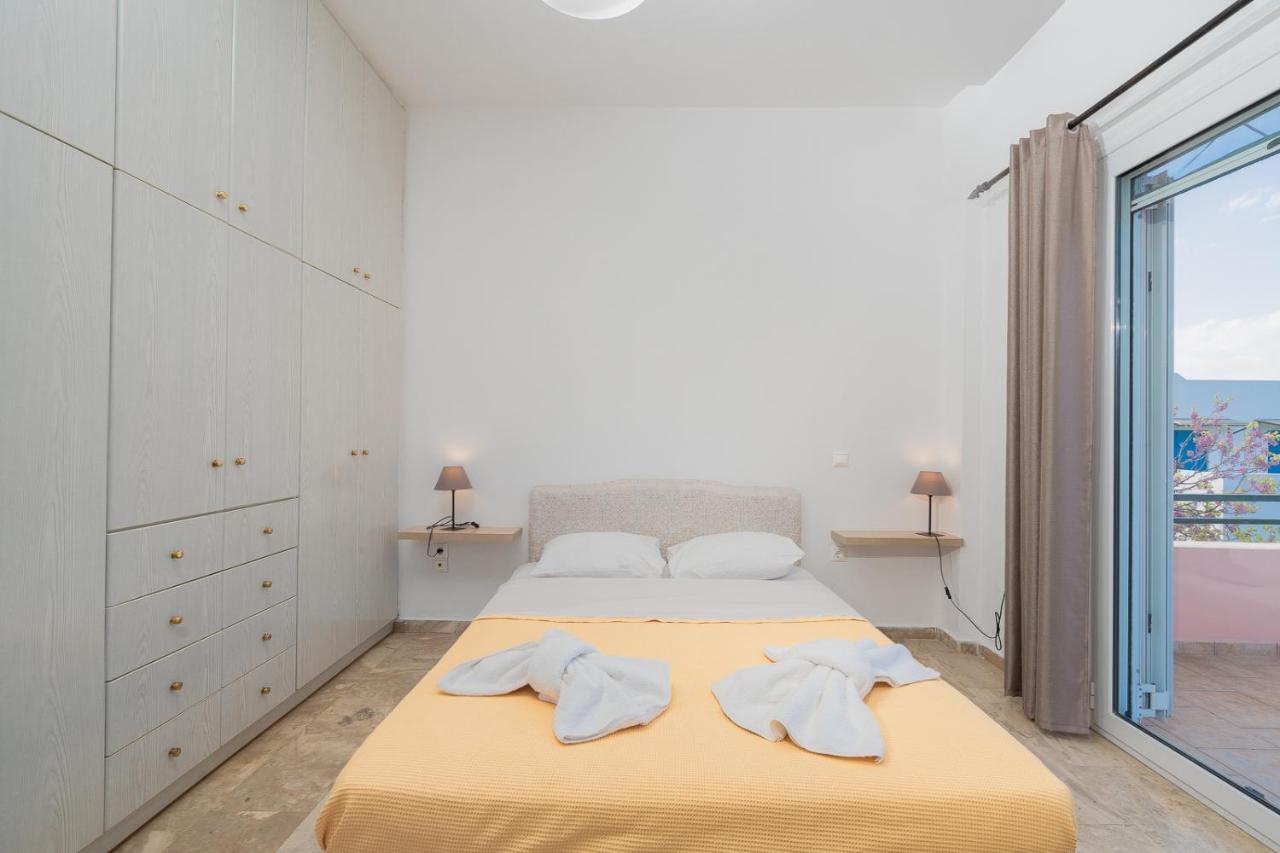 Mtc-D Apartments By The Sea And Airport Pórto Ráfti Eksteriør billede